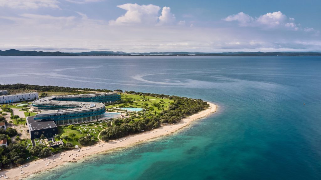 falkensteiner 16 9 upper right.jpg